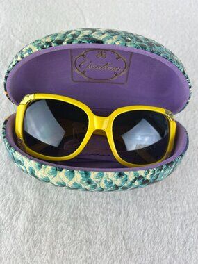 Curations Sunglasses with Snake SkinHard case and microfiber cleaning cloth